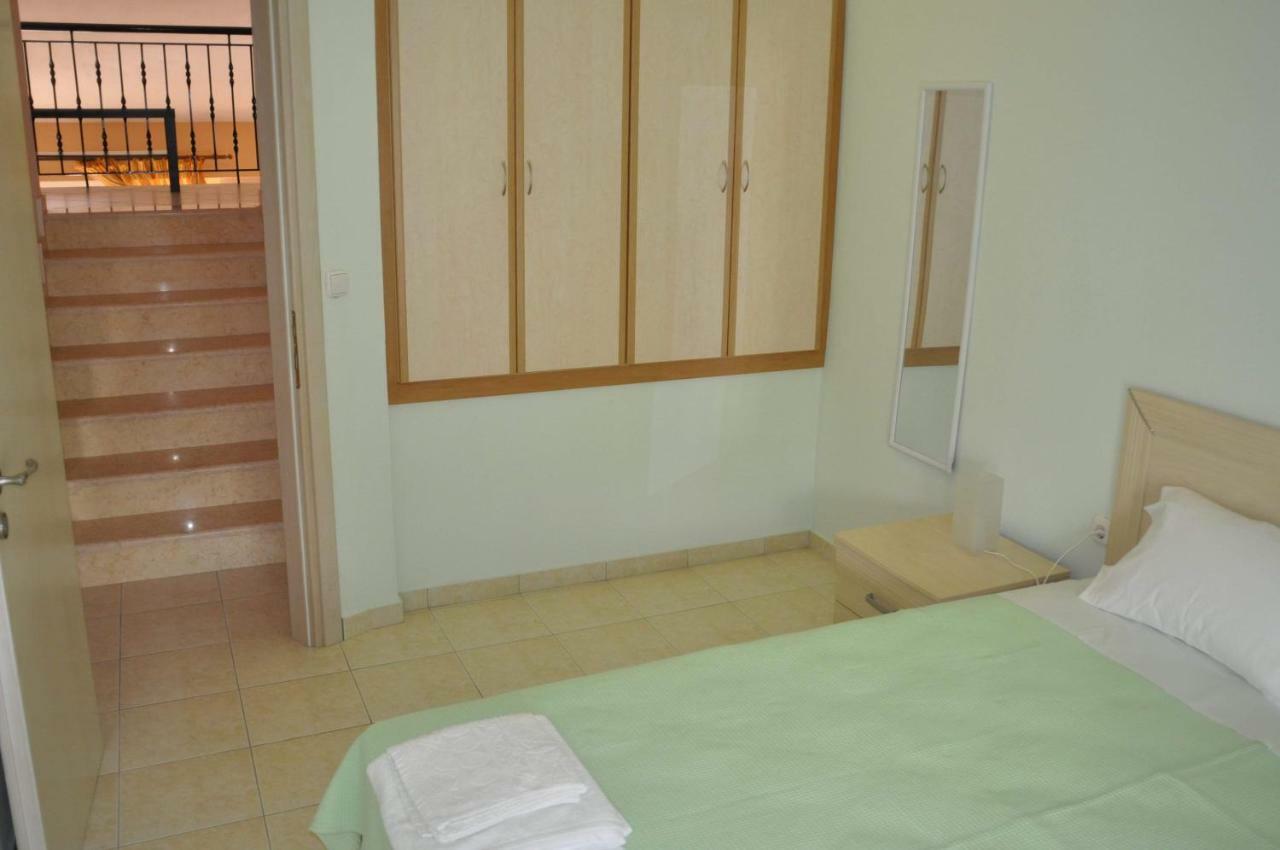 Feel Free Villa PalaiónTsiflíkion Dış mekan fotoğraf